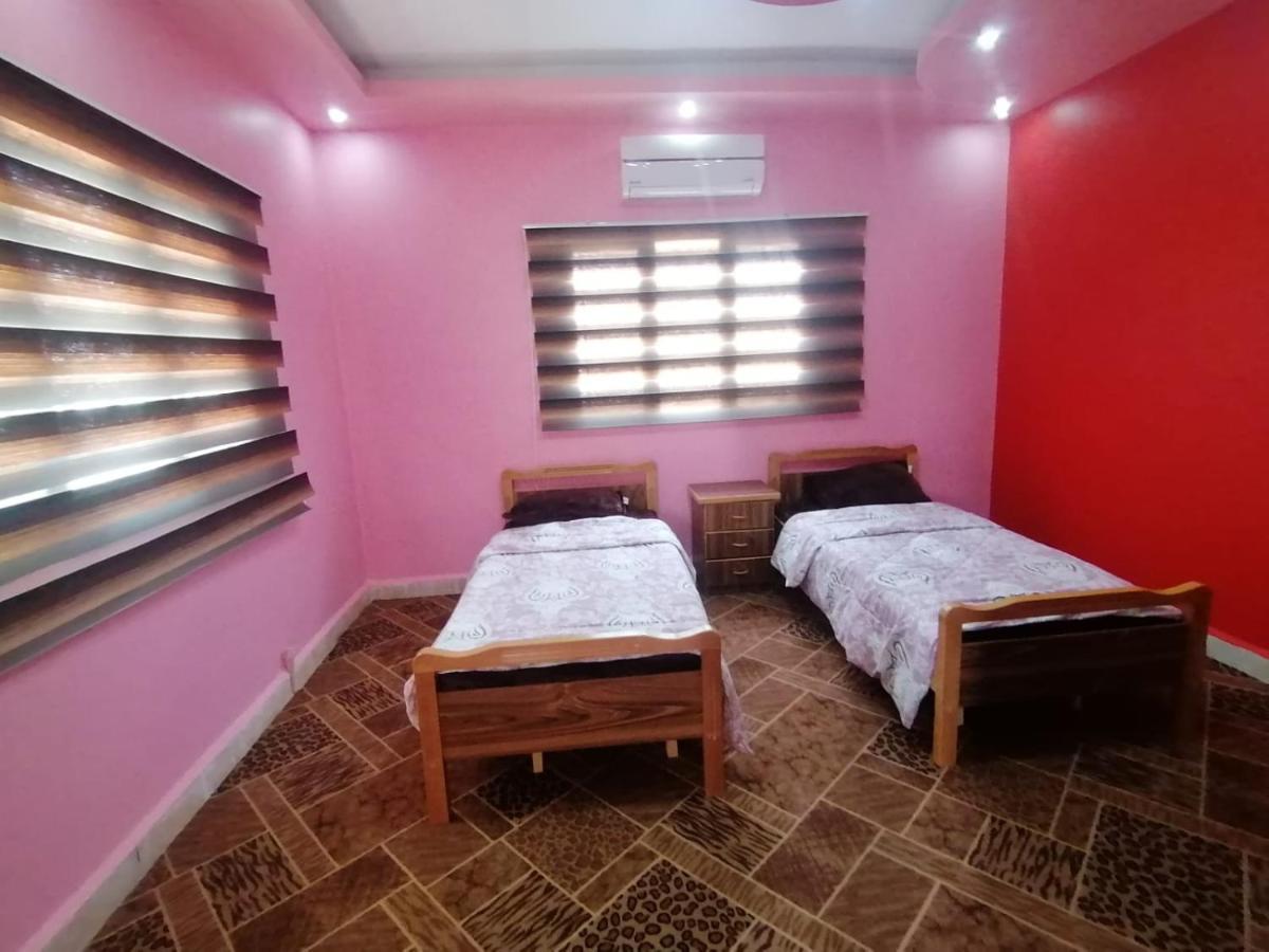 Farmer Stay Hostel Вади Муса Екстериор снимка
