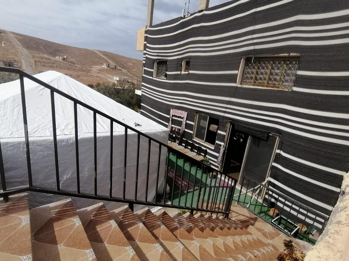 Farmer Stay Hostel Вади Муса Екстериор снимка