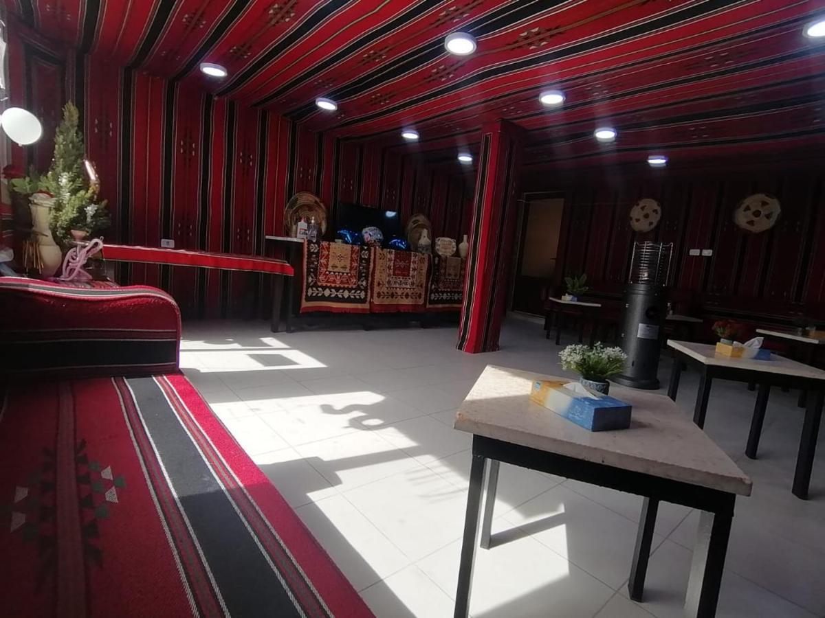 Farmer Stay Hostel Вади Муса Екстериор снимка